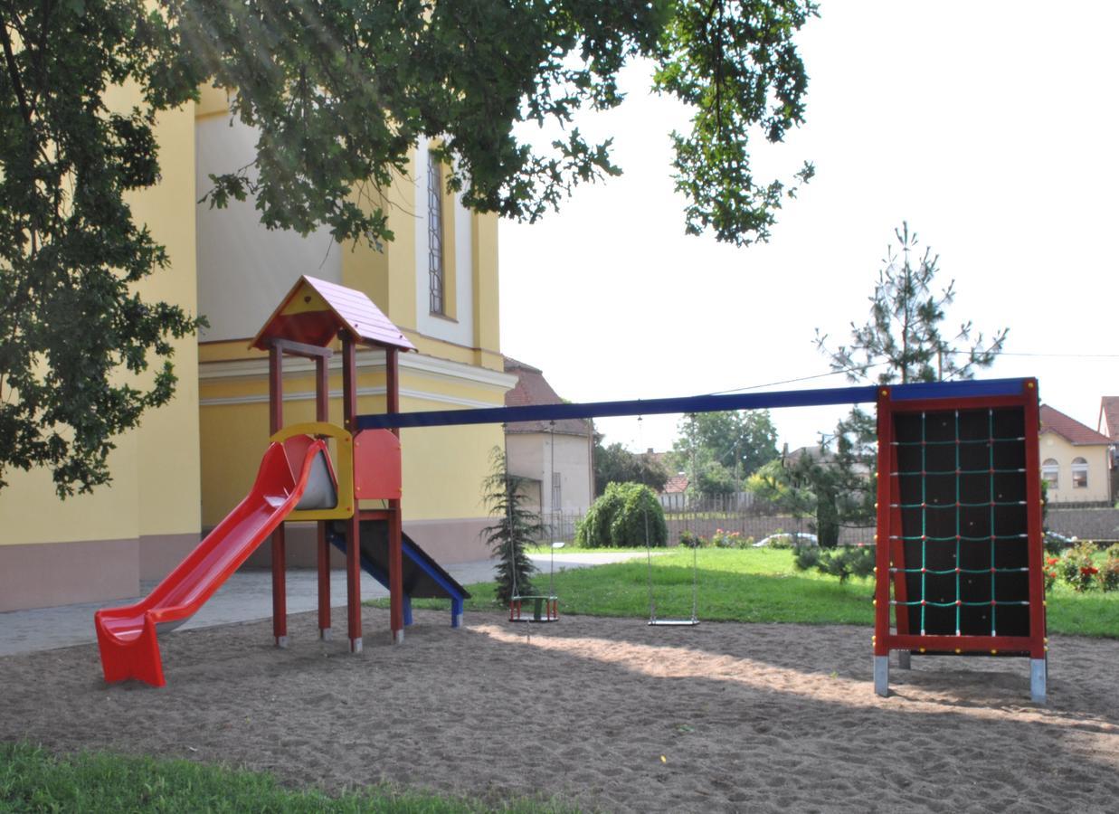 Mamre Szallo Hajduboszormeny Ngoại thất bức ảnh